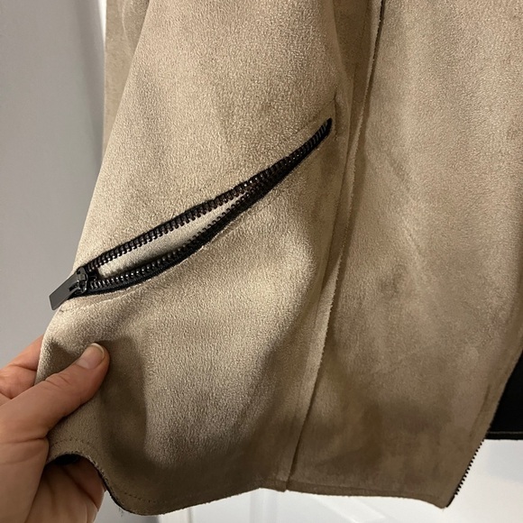 For The Republic Faux Suede Jacket - Picture 9 of 9
